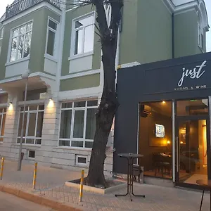 Отель Just, Варна